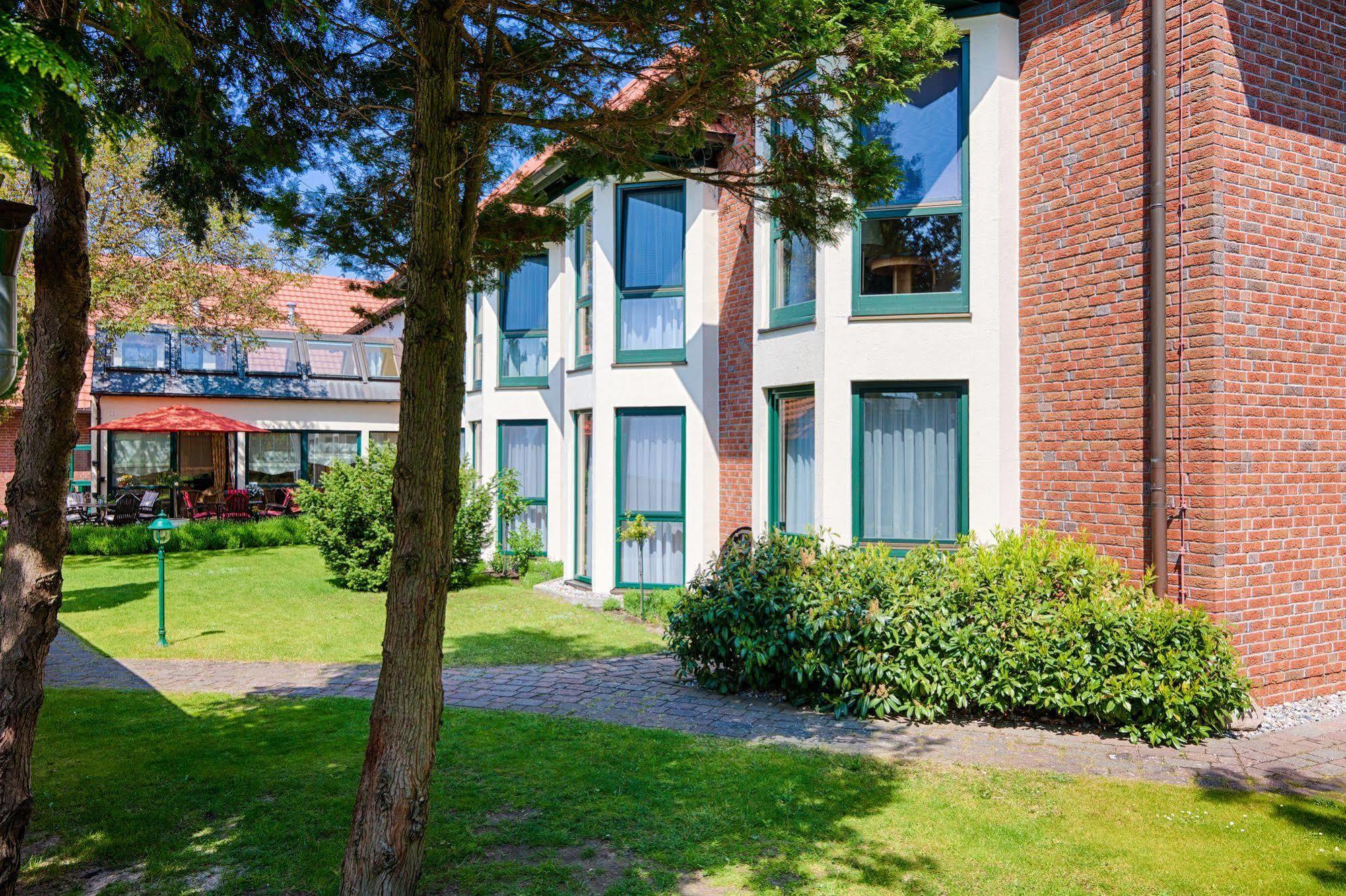 Hotel Garni Nussbaumhof Ückeritz Exterior foto